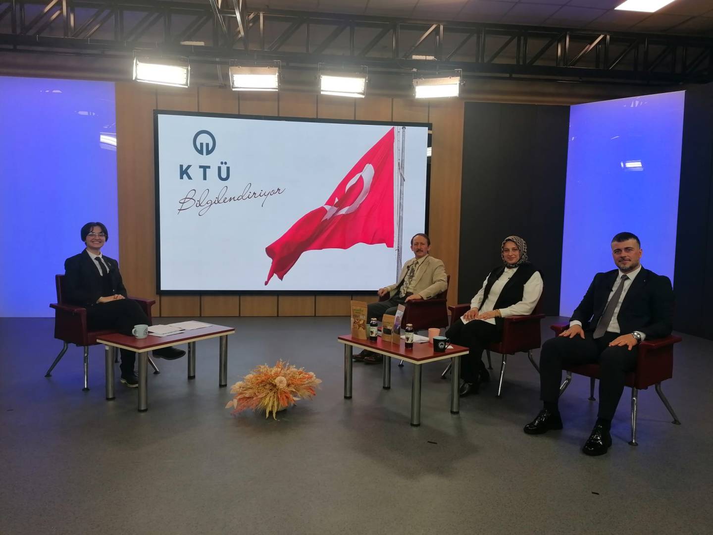 30.04.2025 Trabzon Bölgesinde Maviyemiş Ceren HUMAN, Prof. Dr. İlhan DENİZ, Bünyamin SERDAR, Merve BÜLBÜLOĞLU